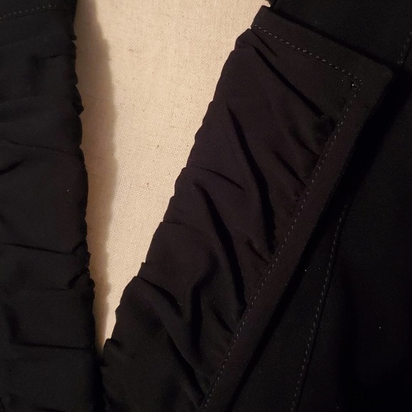 W&B Flattering Versatile Classic Black One-Button Blazer Size 12 - Picture 4 of 11